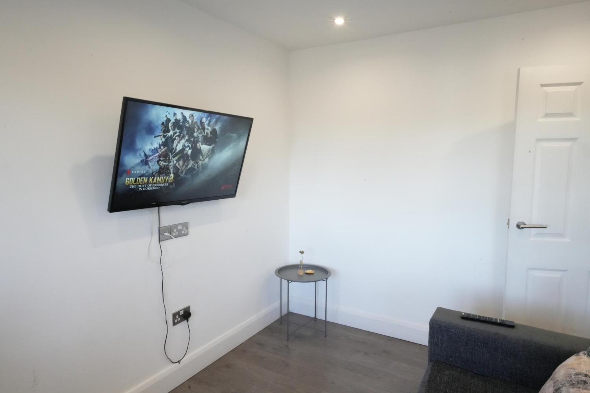 Hatton Apartments Heathrow Airport- Free Parking-Free Underground To And From Heathrow Airport Hatton Cross See Picture-See London Fast Hatton Cross To Central London 30Min מראה חיצוני תמונה